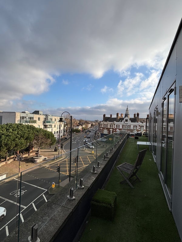Room Mitcham Road in Greater London