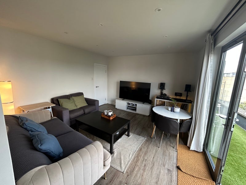 Room Mitcham Road in Greater London