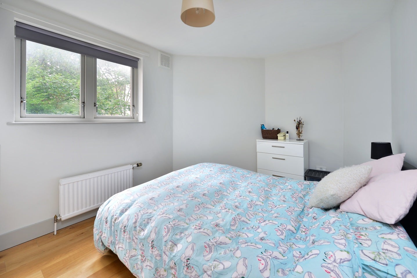 Flat Upper Street in Greater London