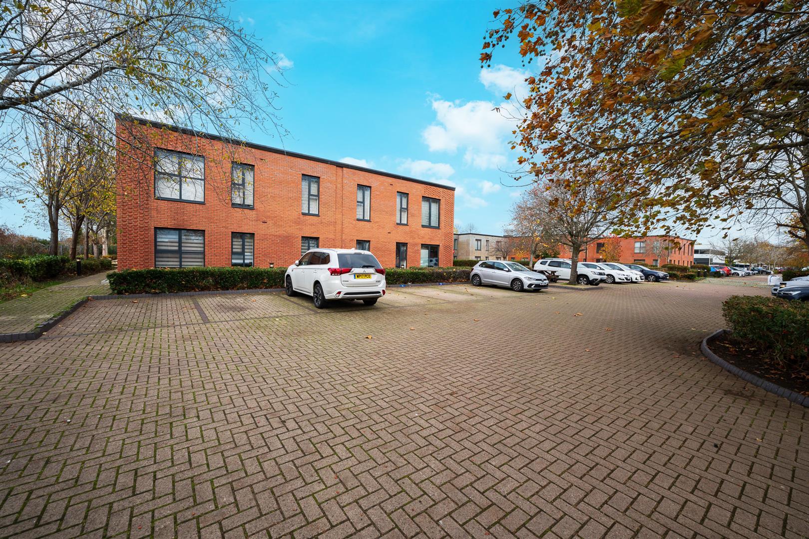 Flat Cirencester Way in Swindon
