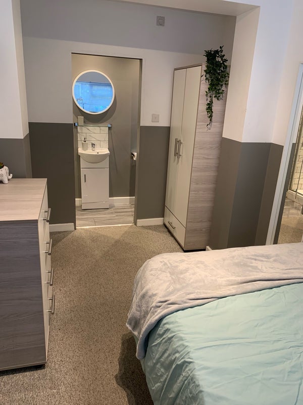 Room Lestock Close in Greater London