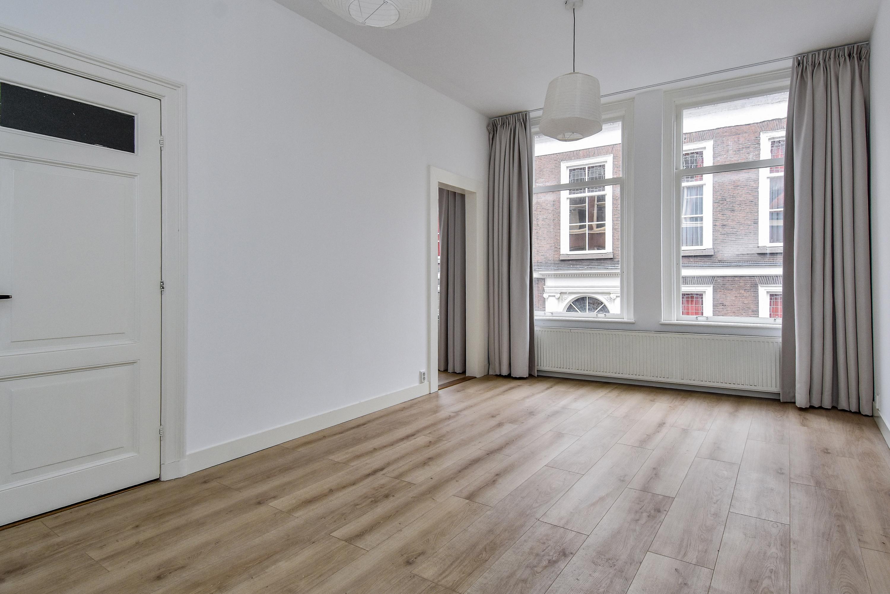 Assendelftstraat 32 in Den Haag