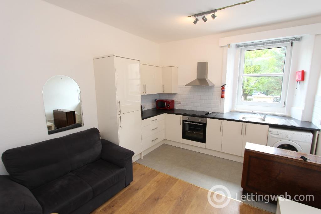 Flat Caledonian Crescent in City of Edinburgh