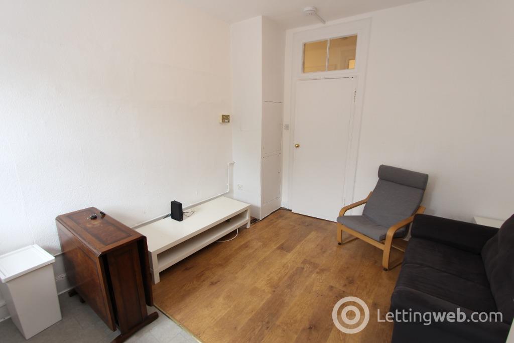 Flat Caledonian Crescent in City of Edinburgh