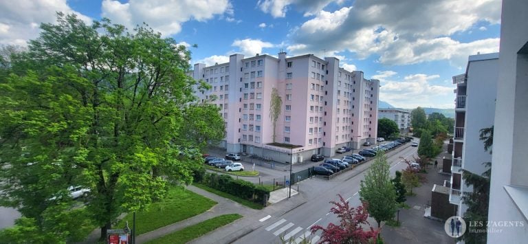 Appartement Avenue Pierre Semard à Saint-Martin-d'Hères