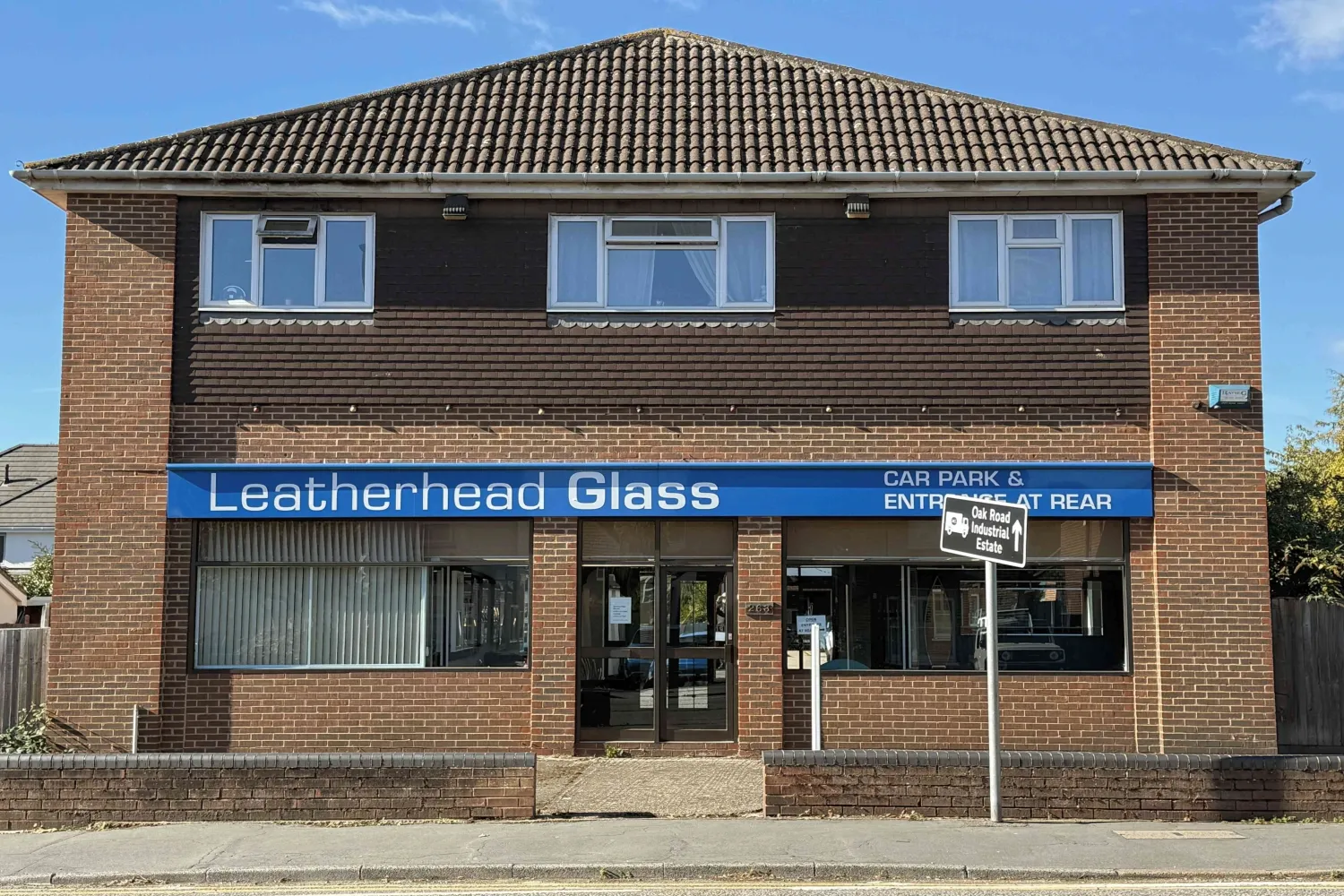 Flat Clements Mead in Mole Valley