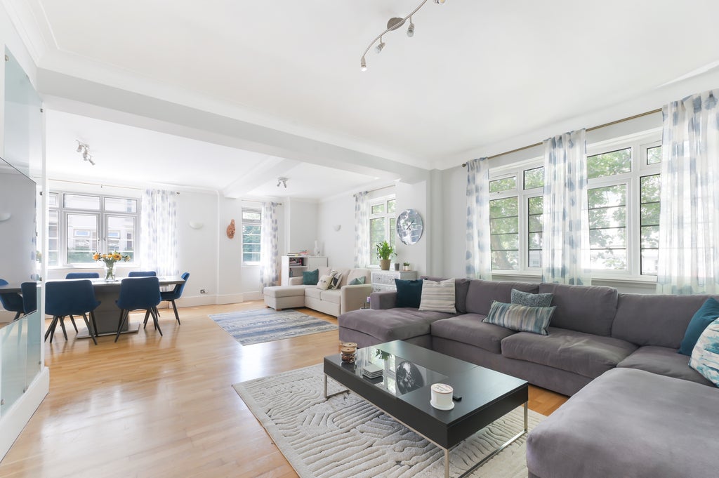 Flat Logan Place in Greater London