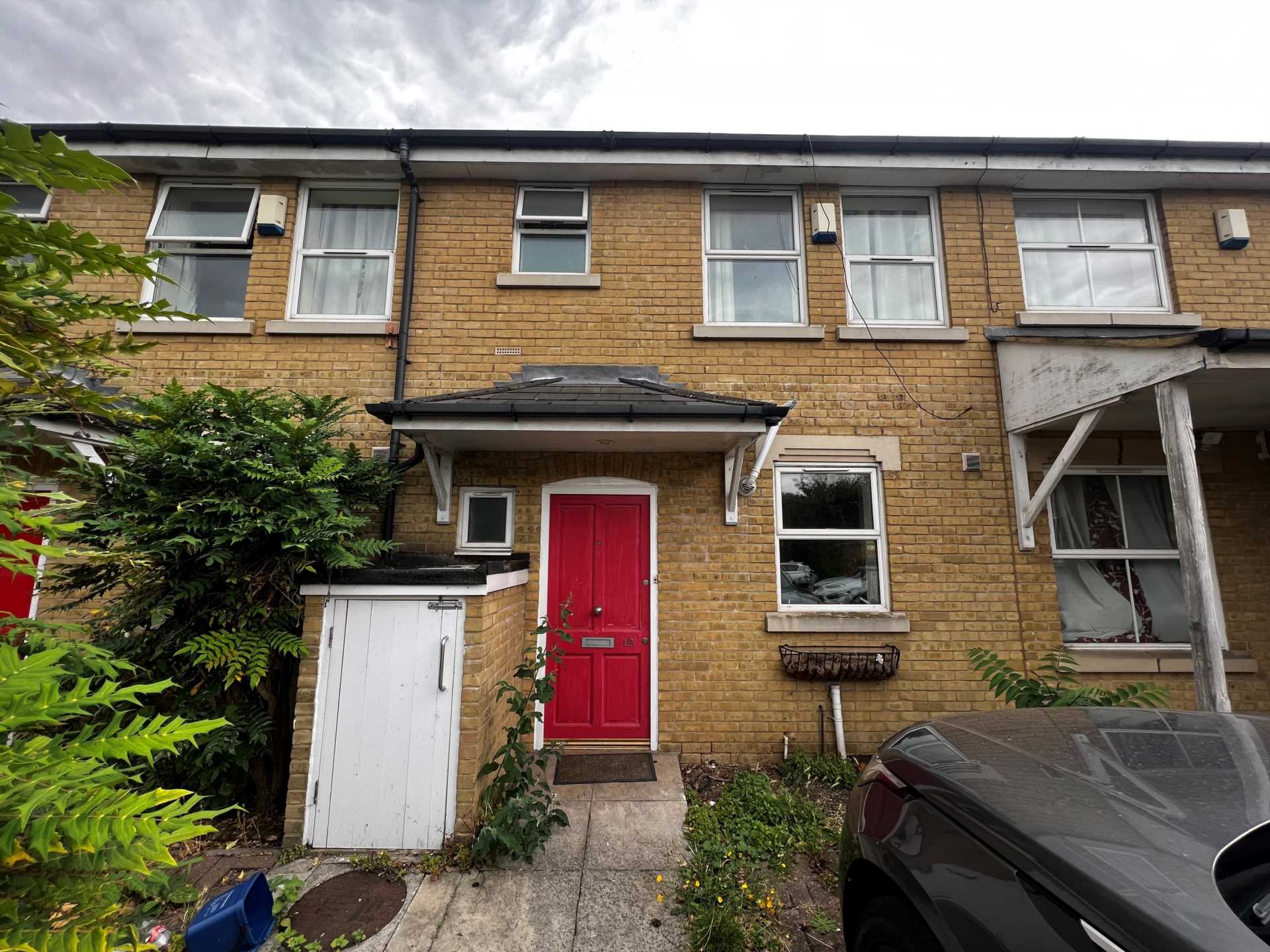 House Clifden Road in Greater London