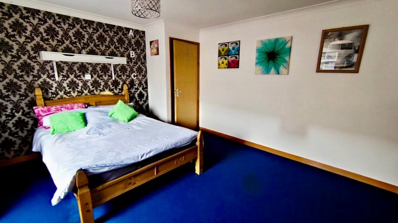 Room Parklands Drive in Chelmsford