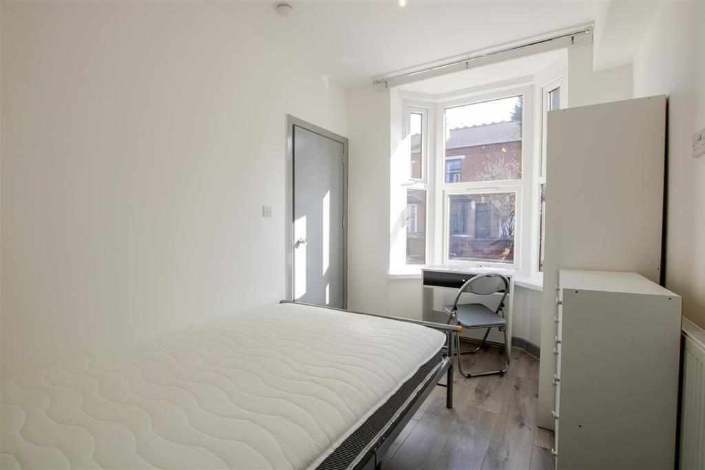 Flat Hubert Road in Birmingham