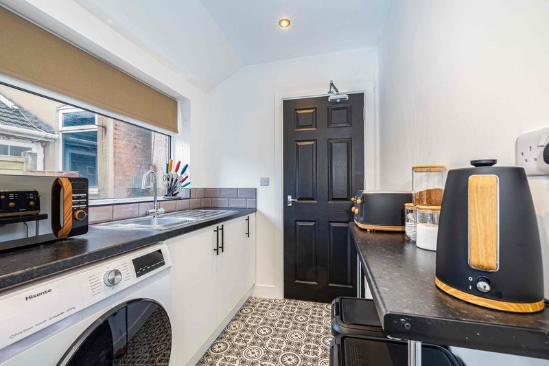 Room Queens Road in Hinckley and Bosworth