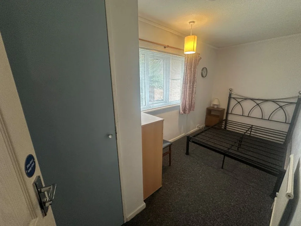 Room Doddridge Street in Northampton