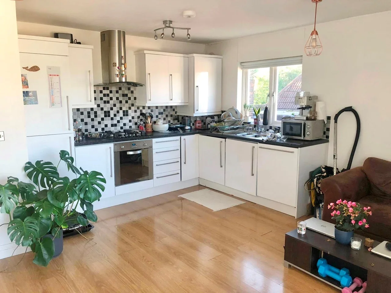 Flat Chatsworth Road in Greater London