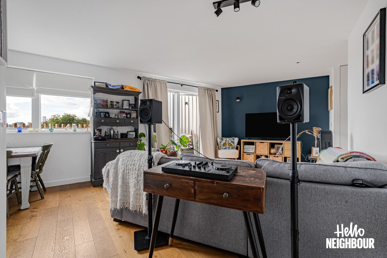 Flat Wilberforce Way in Greater London