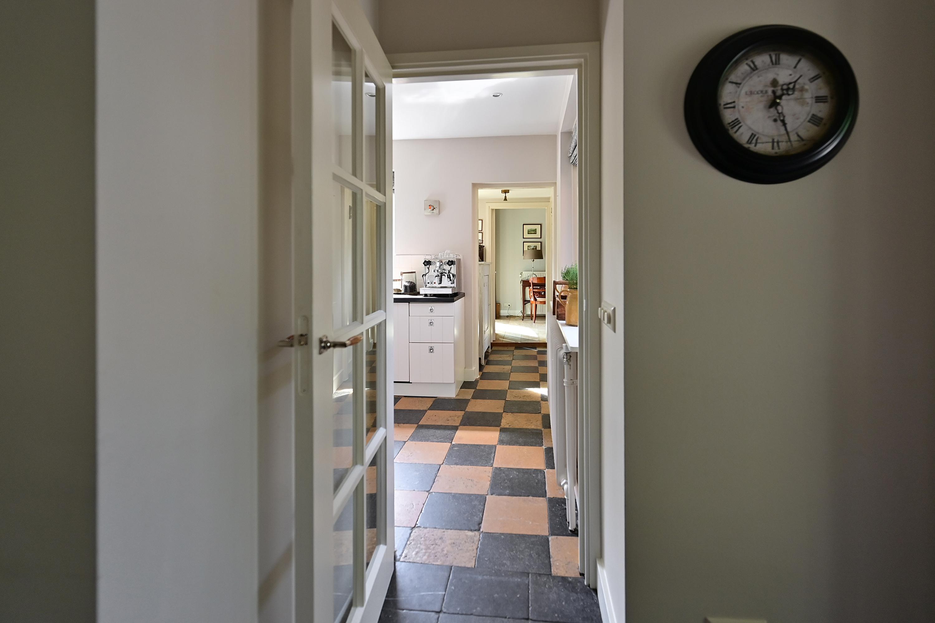 Twee-onder-één-kap te koop: Beethovenlaan 4, Huizen