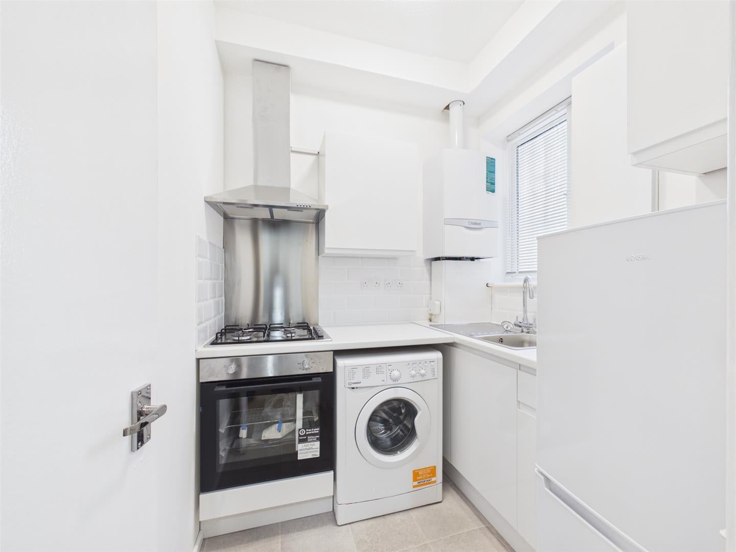 Flat Corfield Street in Greater London