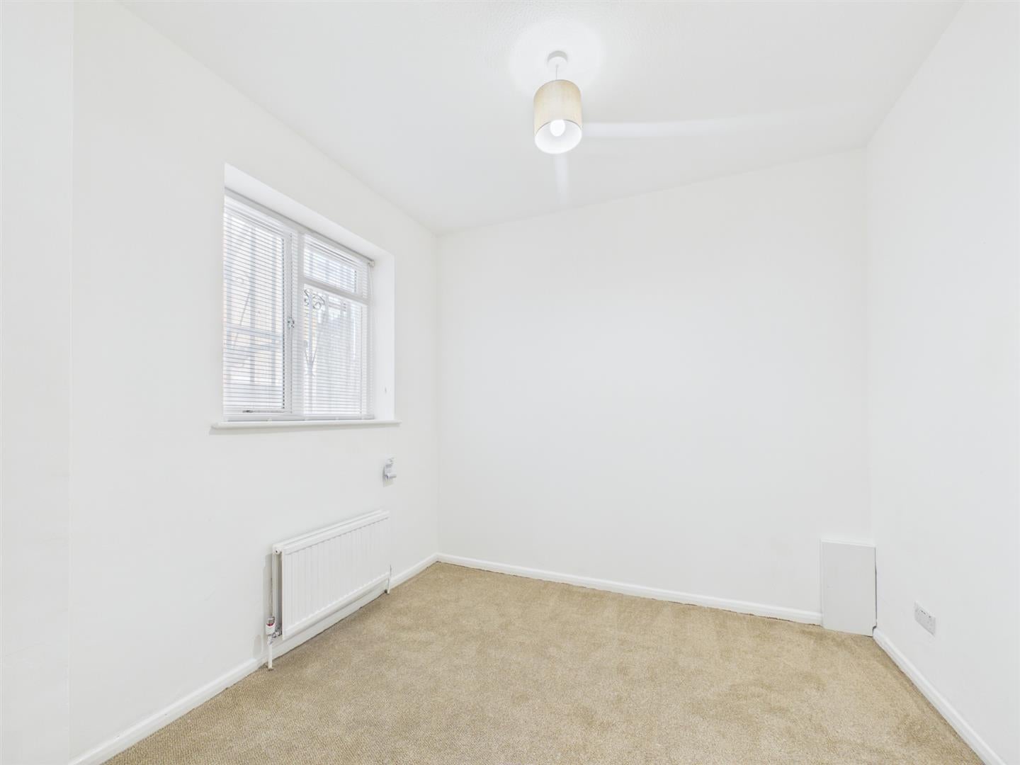 Flat Corfield Street in Greater London