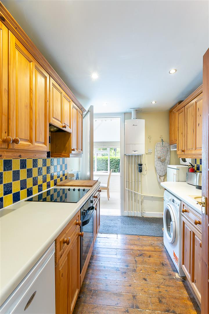 Flat Lambton Road in Newcastle upon Tyne