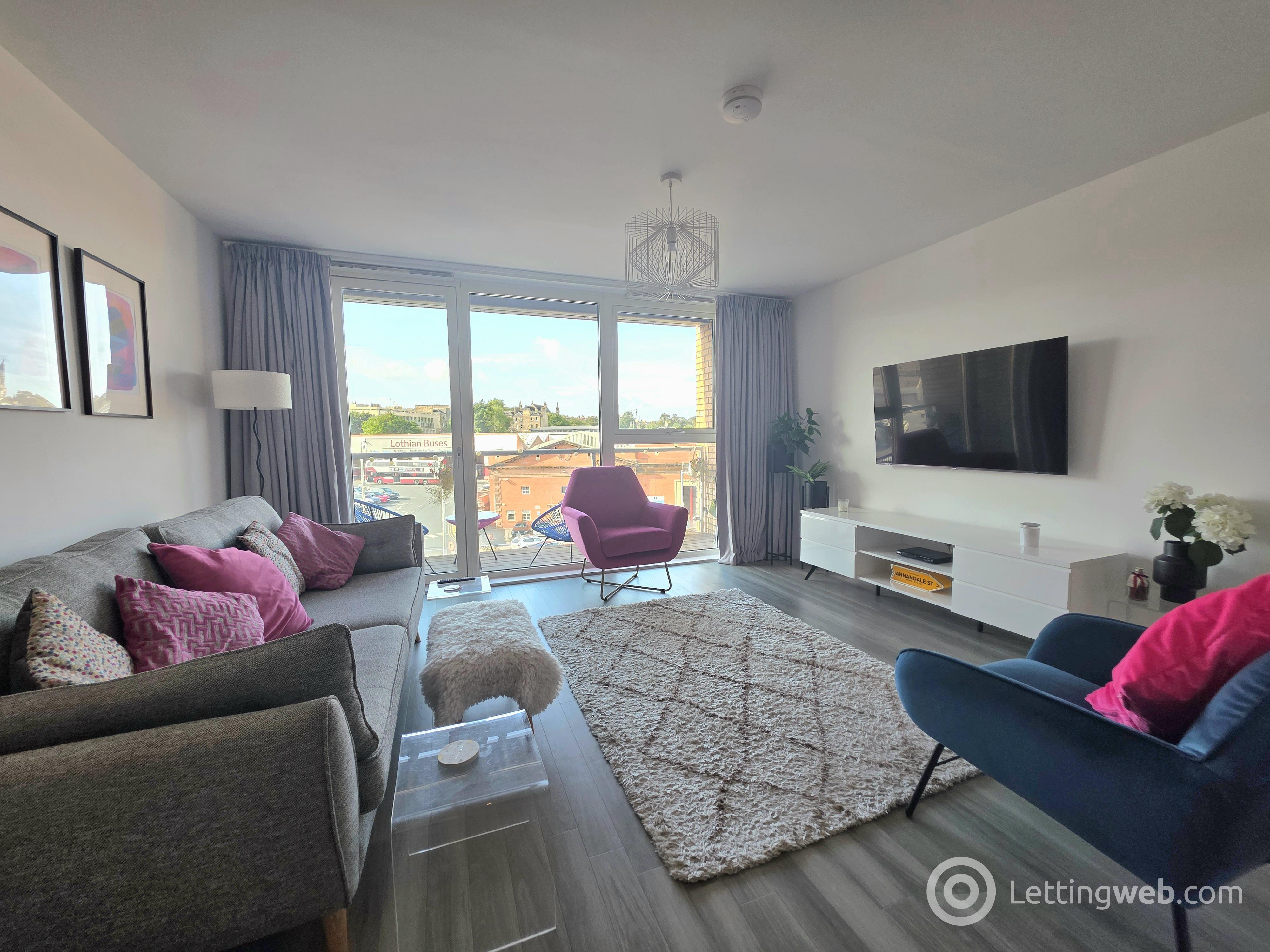 Flat Annandale Street in City of Edinburgh