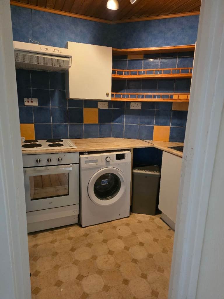 Flat Thornwood Avenue in Glasgow