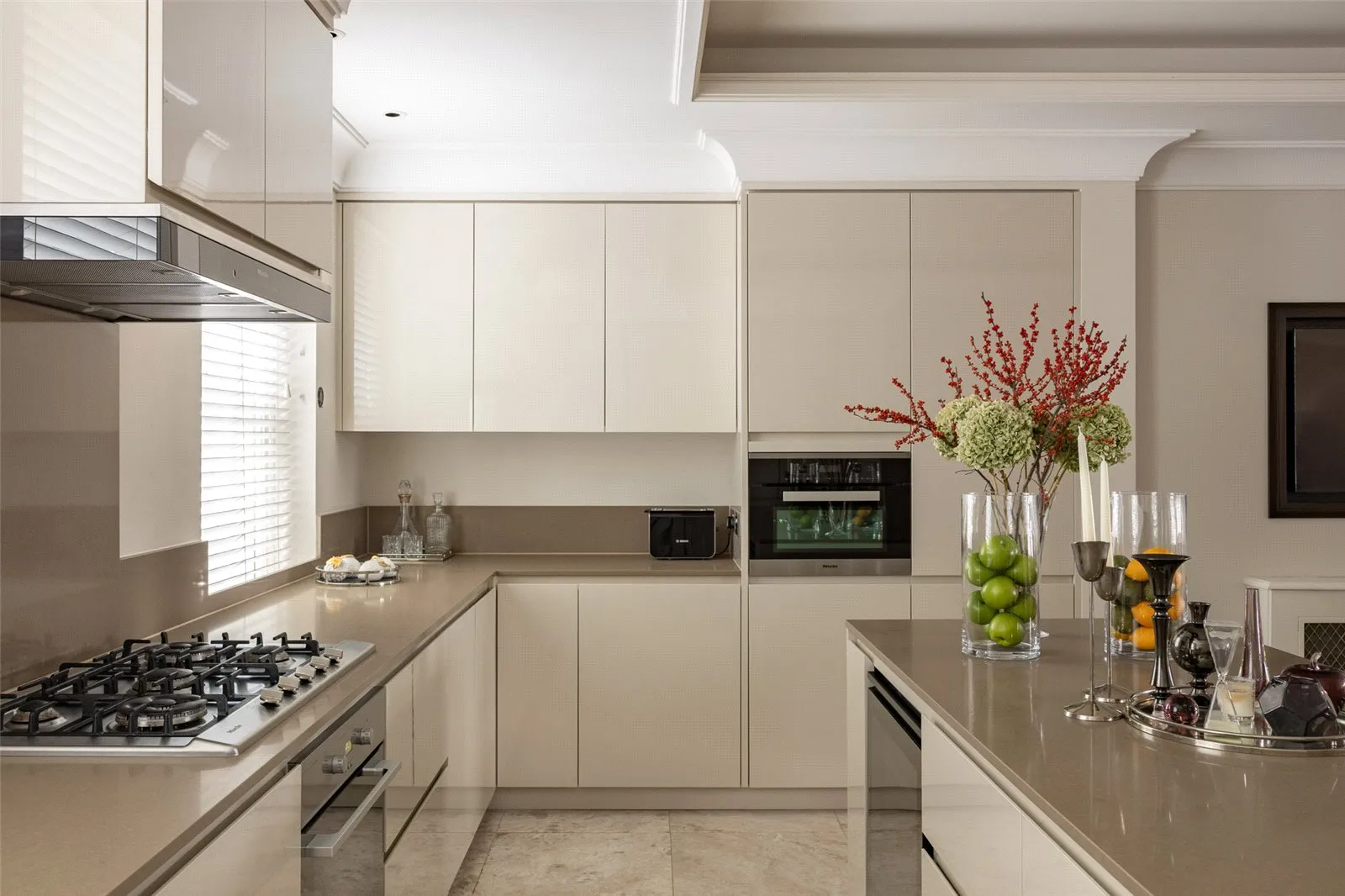 Flat Cadogan Square in Greater London