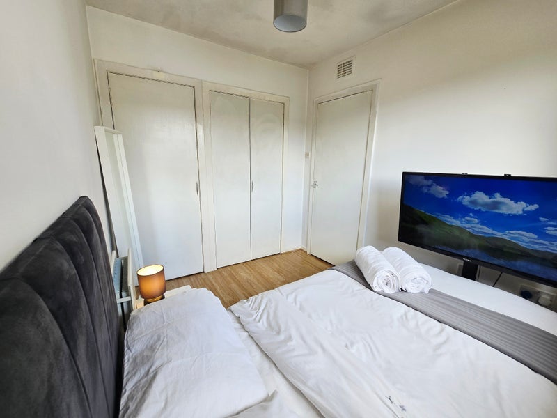 Room Campview Crescent in Danderhall