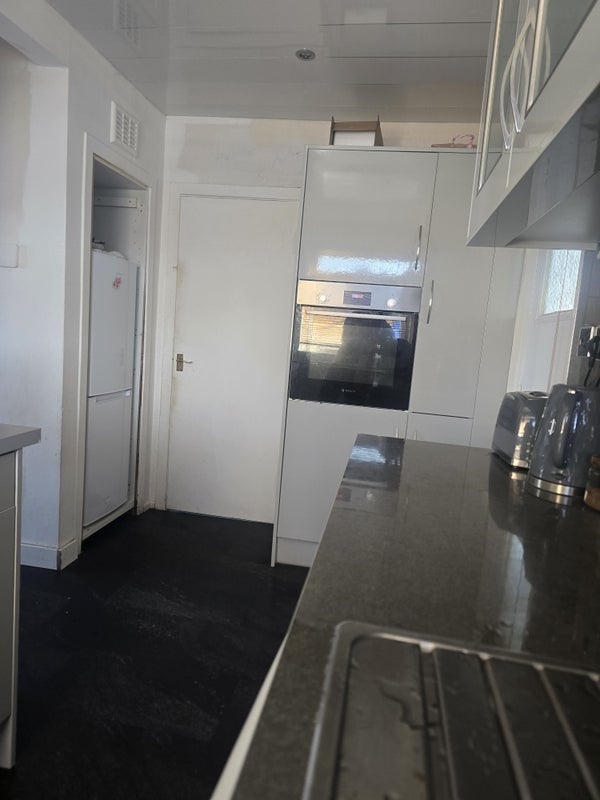 Room Campview Crescent in Danderhall