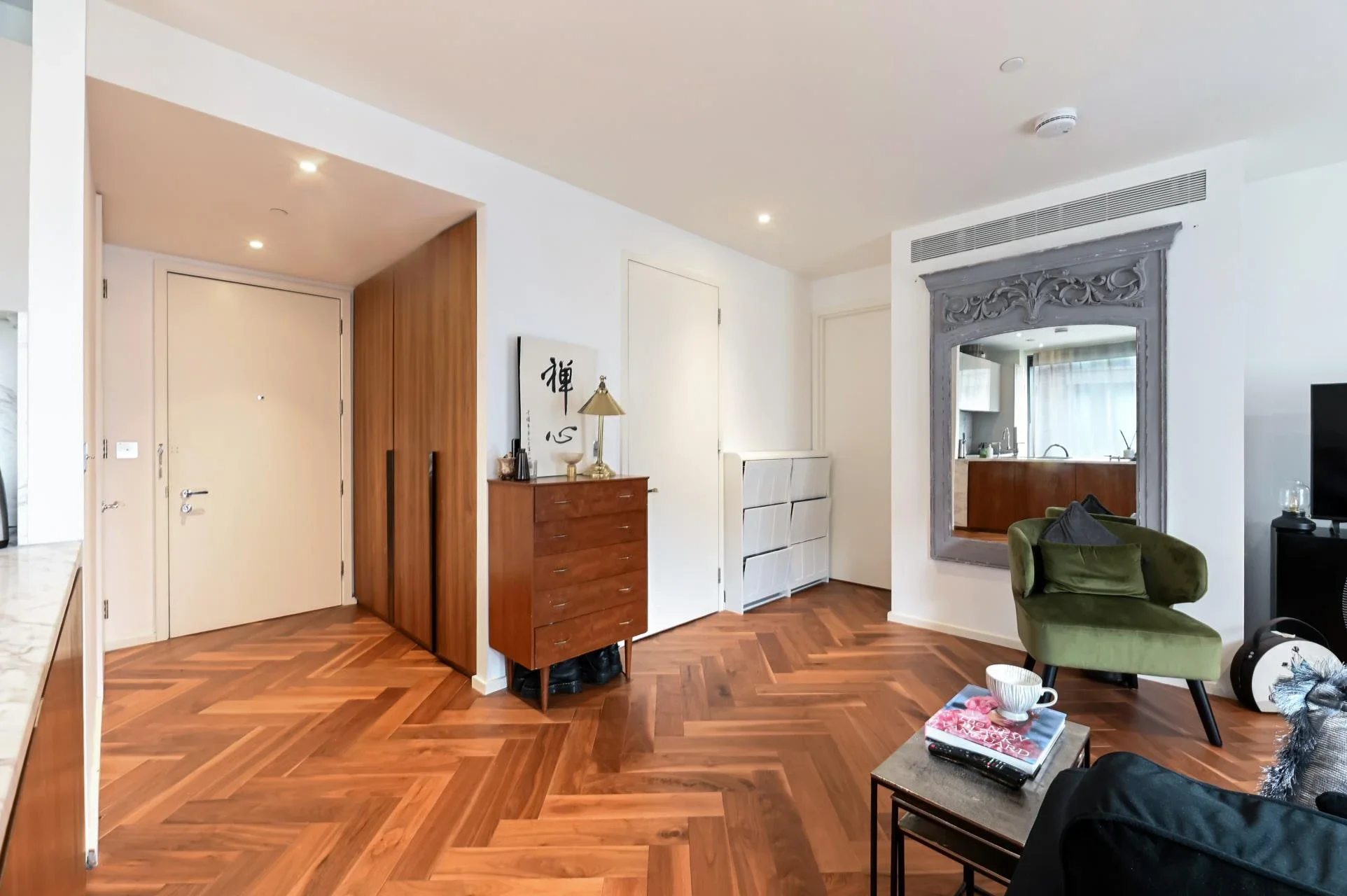 Flat New Union Square in Greater London