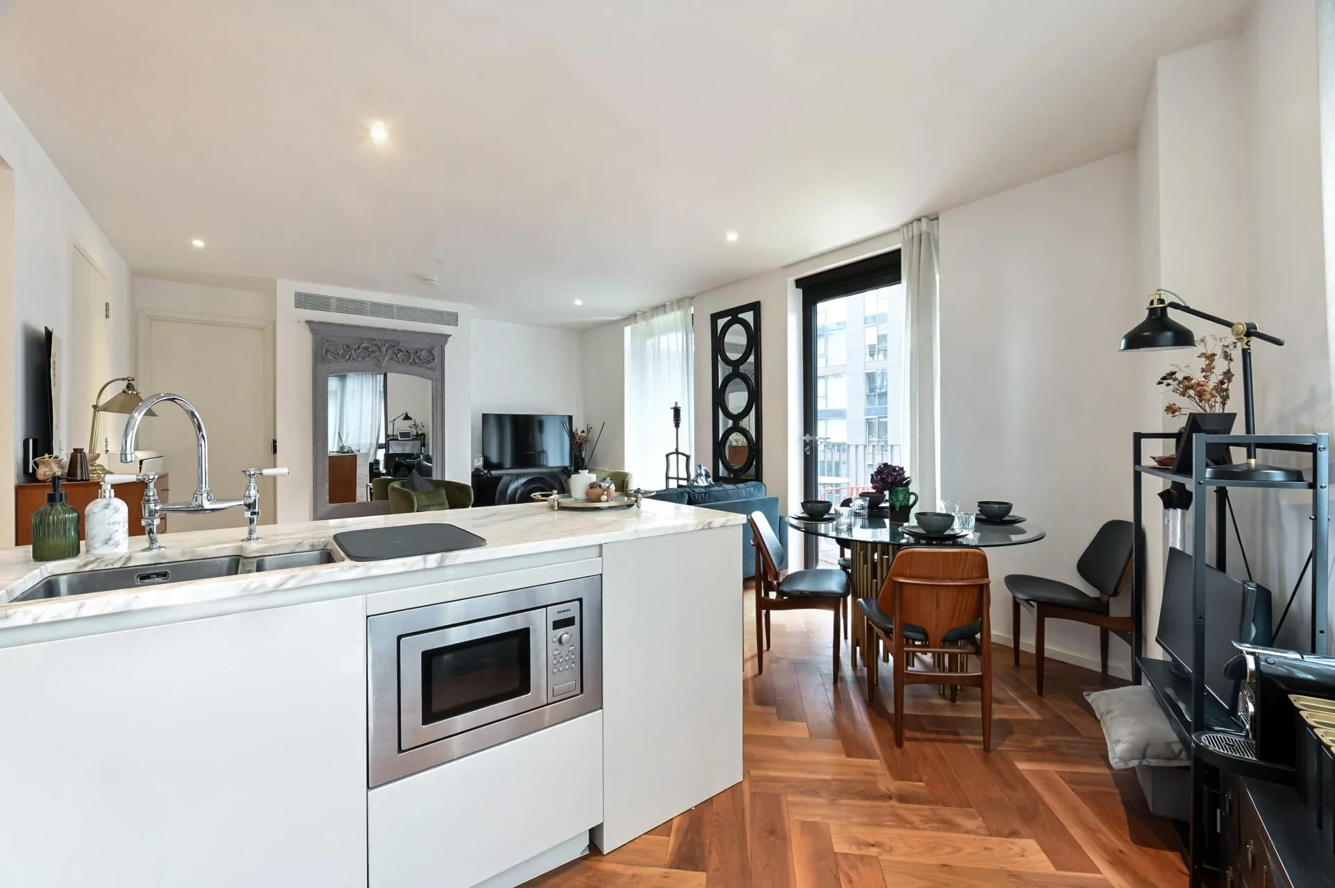 Flat New Union Square in Greater London