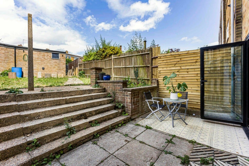 House Valleyside in Dacorum