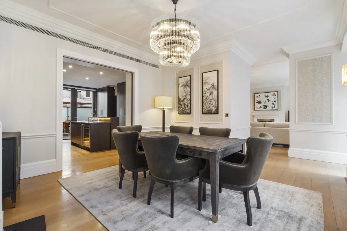 Flat Duke Street in City of Westminster