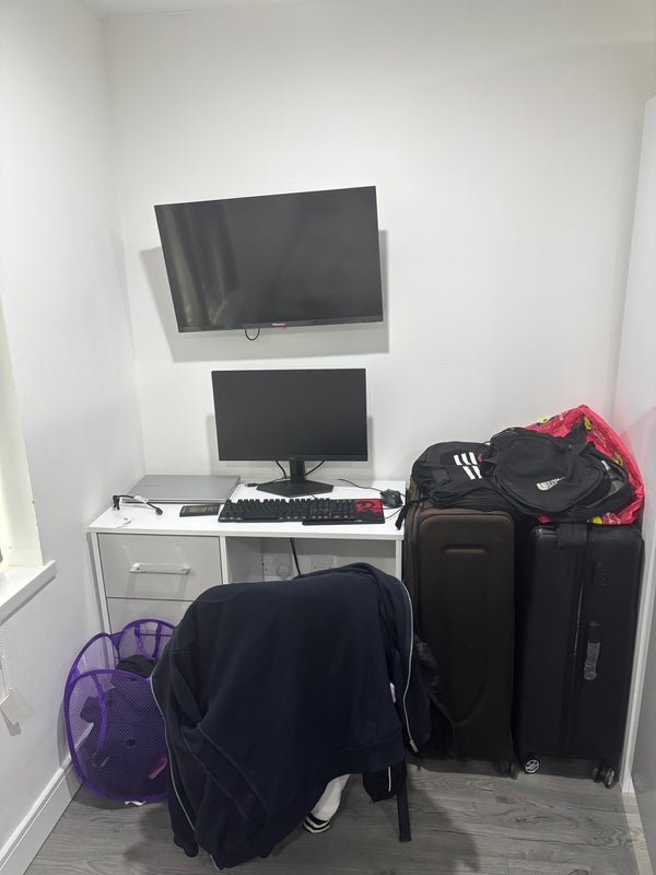 Room Tiverton Road in Birmingham