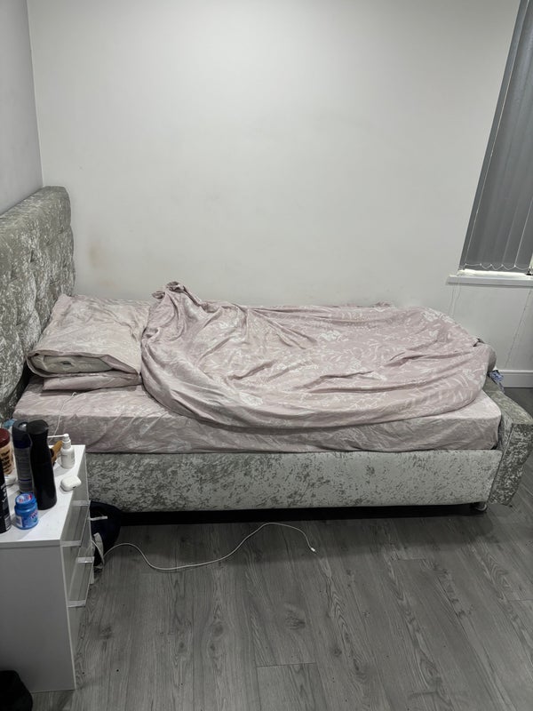Room Tiverton Road in Birmingham