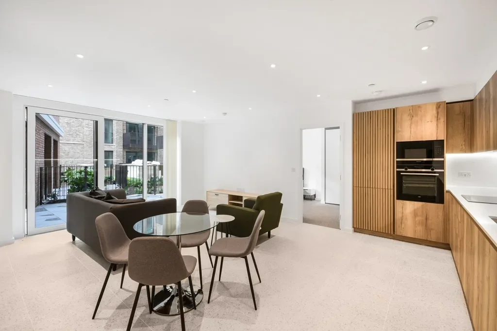 Flat Sidney Street in Greater London