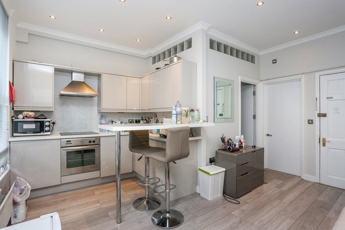 Flat Melcombe Street in London