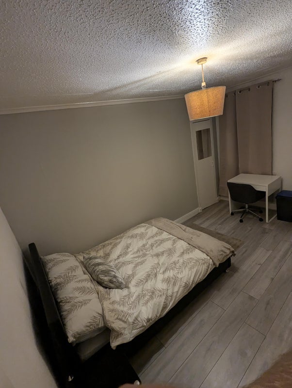 Room West Pilton Drive in City of Edinburgh