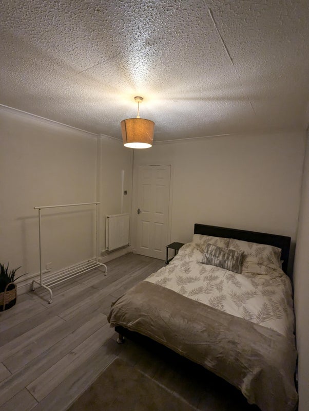 Room West Pilton Drive in City of Edinburgh