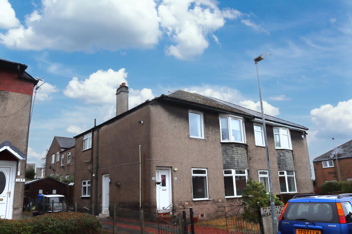 Flat Arbroath Avenue in Glasgow