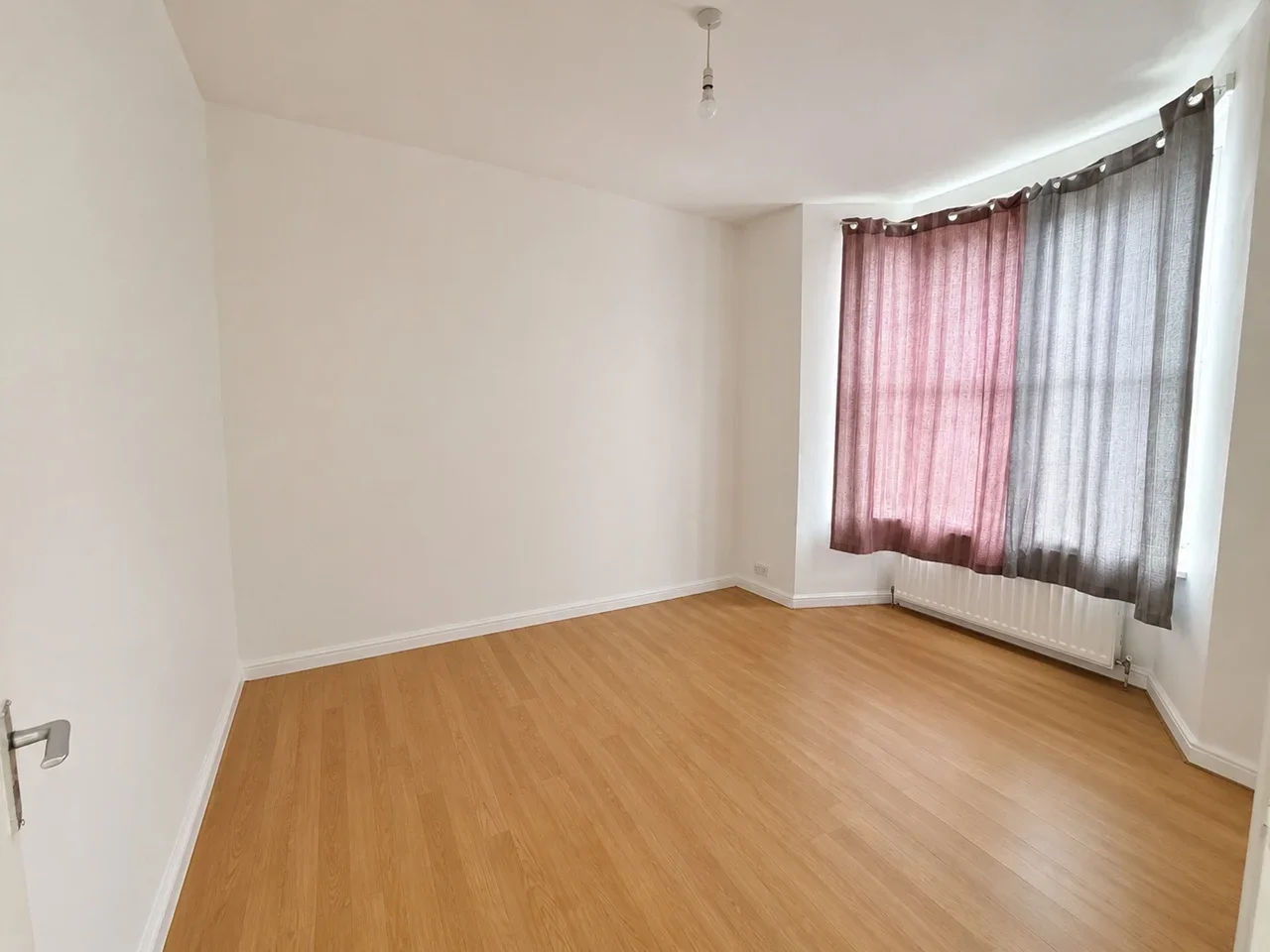 House Elm Grove in Greater London