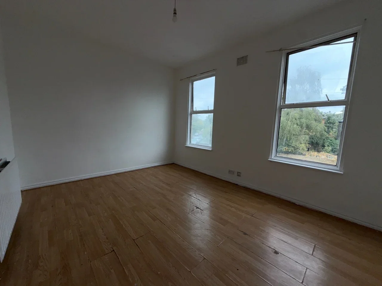 House Elm Grove in Greater London