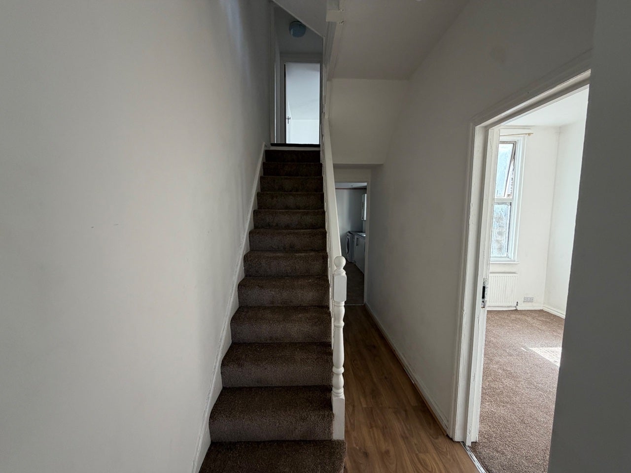 House Elm Grove in Greater London