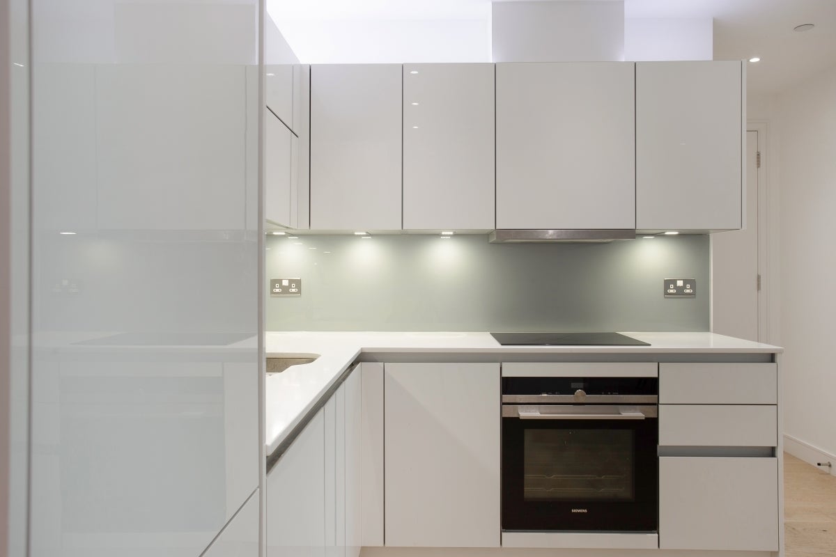 Flat Limeharbour in Greater London