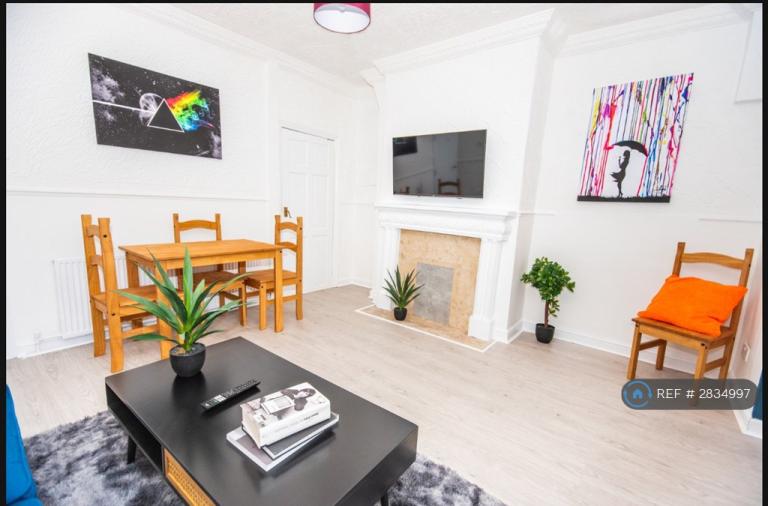 Room Doncaster Road in Barnsley