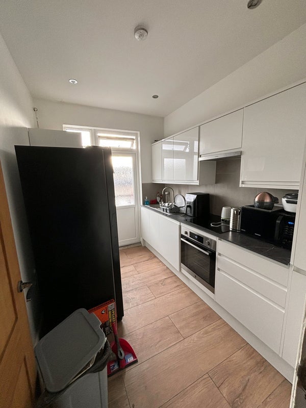 Room Holloway Road in Greater London