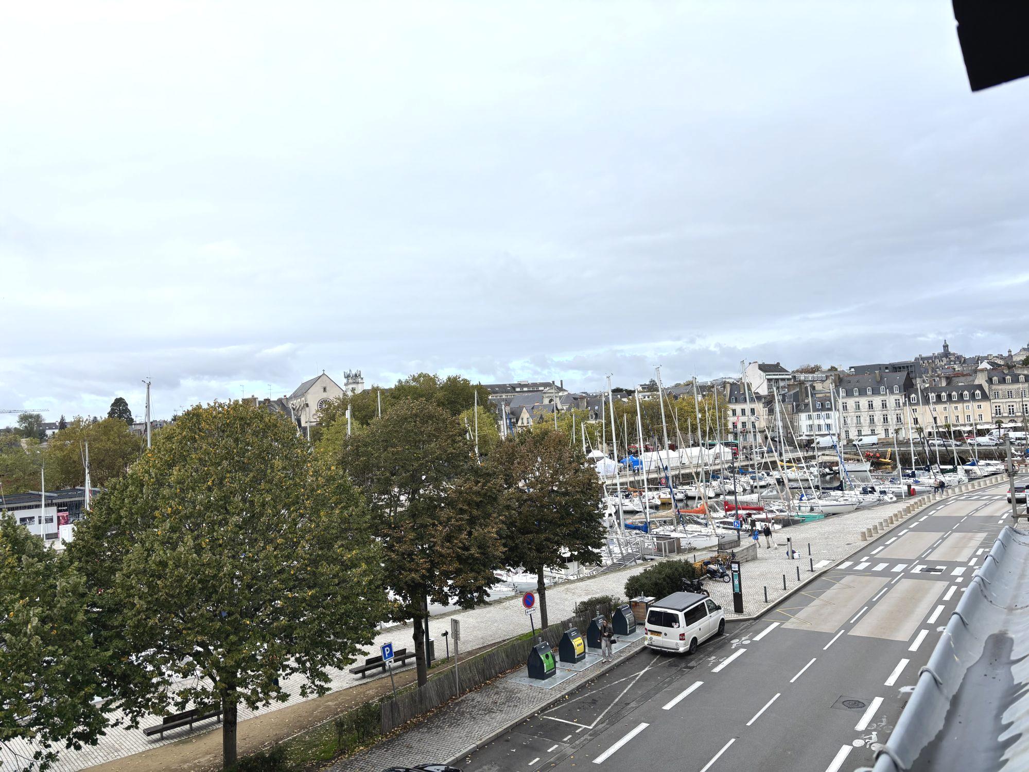Flat Rue Ferdinand Le Dressay in Vannes