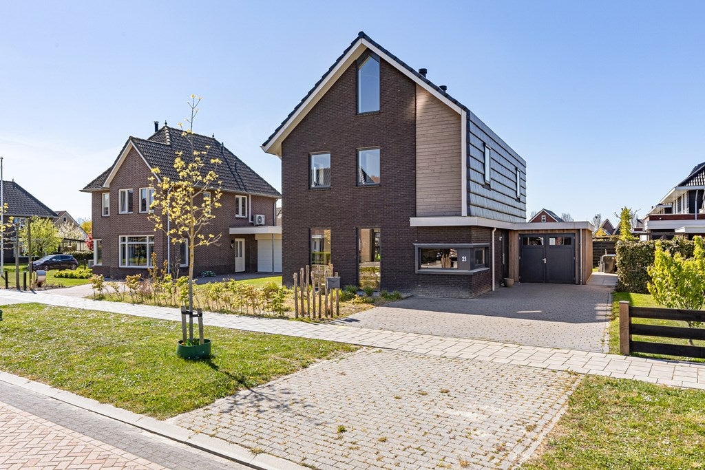 Huis De Nije Kamers 21 in St.-Annaparochie