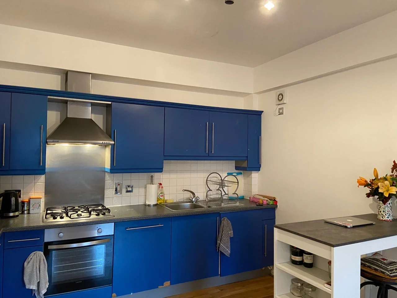 Flat Casson Street in Greater London