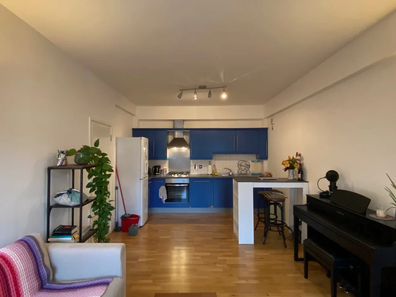 Flat Casson Street in Greater London