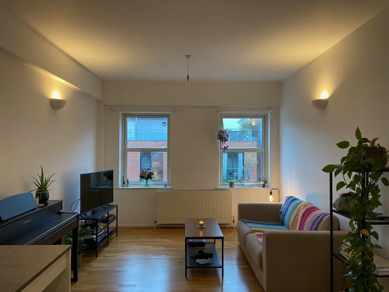 Flat Casson Street in Greater London