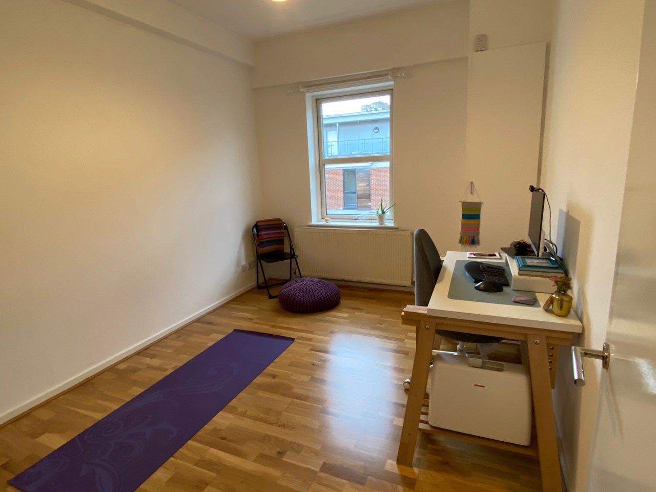 Flat Casson Street in Greater London